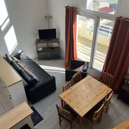 Daire Magnifique Duplex T4 A 150m De La Avec Terrasse Ensoleillee - Fr-1-674-43