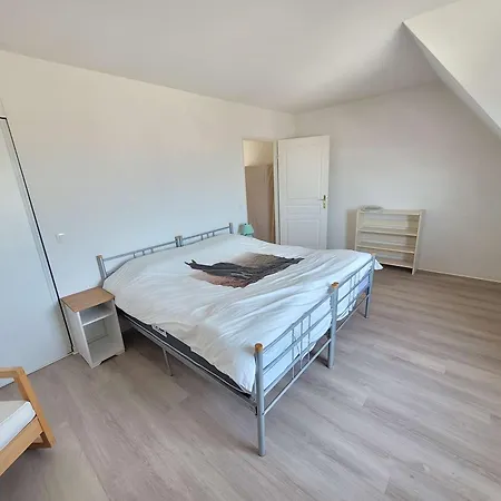Magnifique Duplex T4 A 150m De La Avec Terrasse Ensoleillee - Fr-1-674-43 Apartmán
